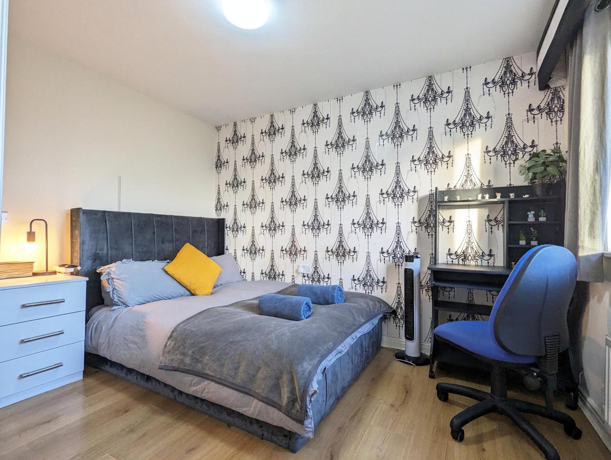 Guest Near Centre Anfield Free Parking Holiday home *