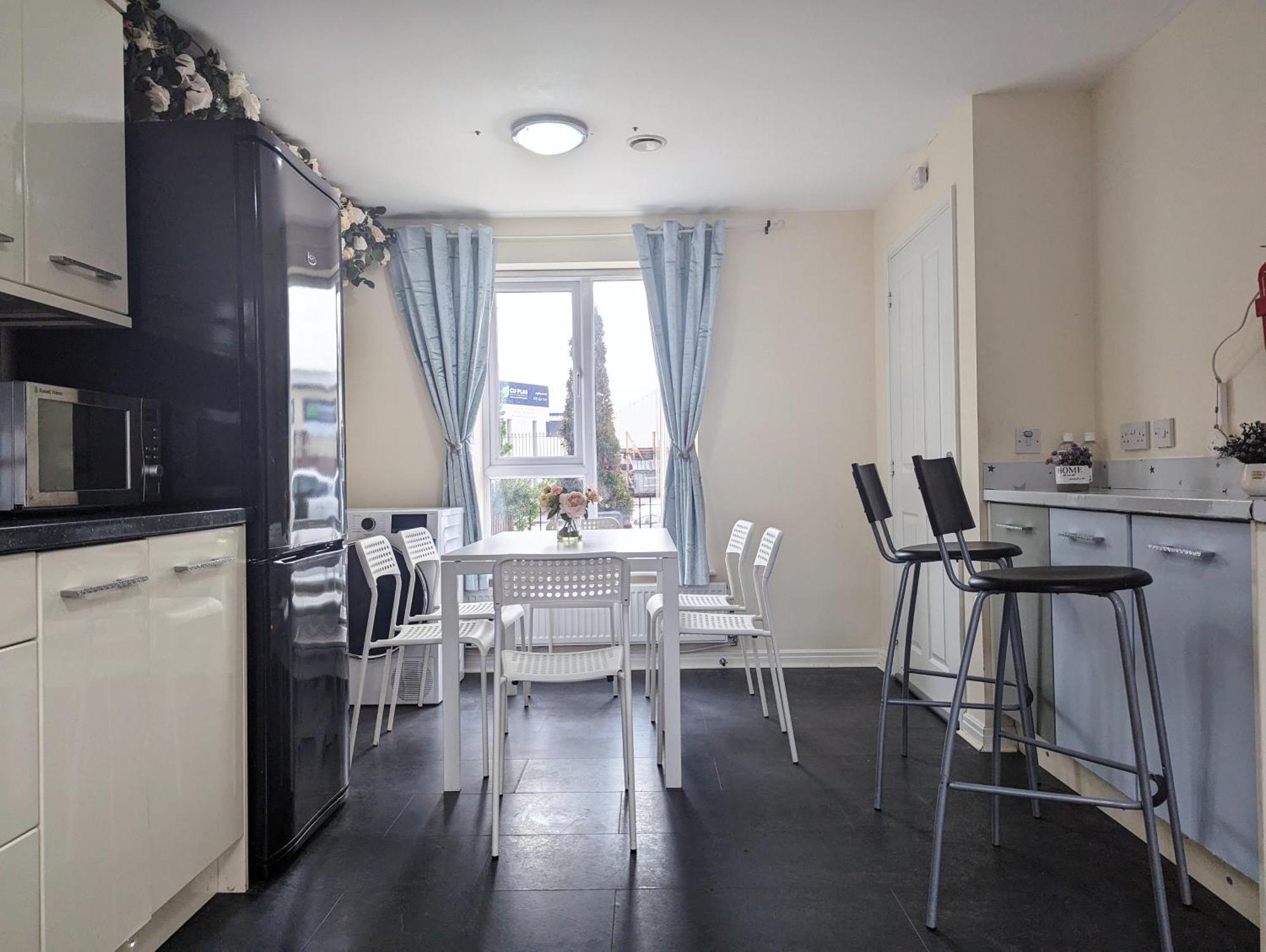 Guest Near Centre Anfield Free Parking Holiday home Liverpool
