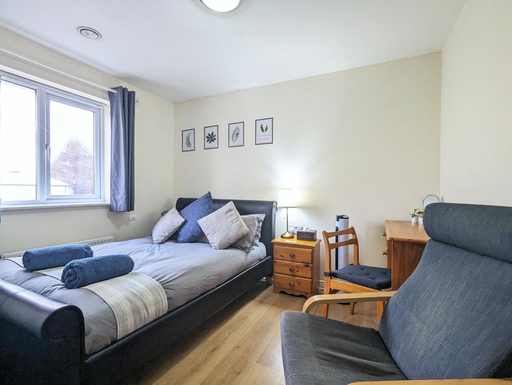 Guest Near Centre Anfield Free Parking *